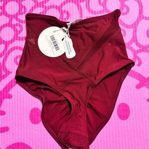 Women's Burgundy High-Waisted Shorts US2 AUS6